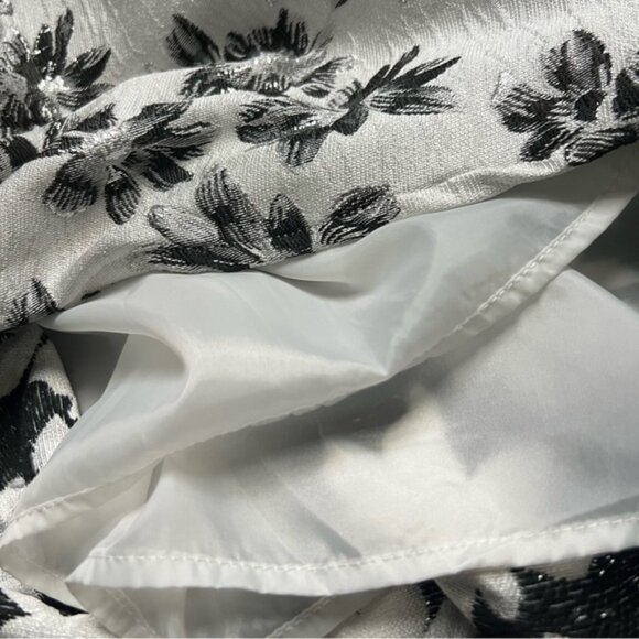 Metallic Silver & Black Flower Brocade Fabric Shimmery Fancy Cupcake Skirt Sz L - Picture 13 of 16